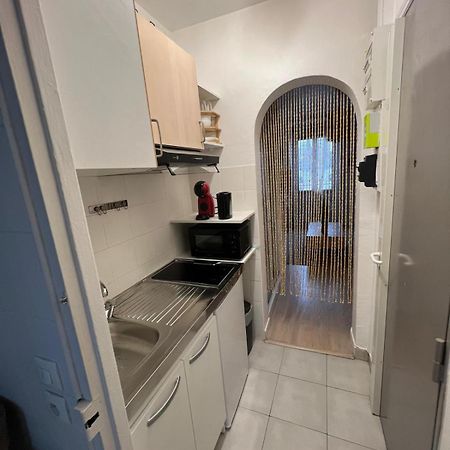 Charmant Appartement Aux Portes De Paris - 2Pax Saint-Ouen  Exterior photo